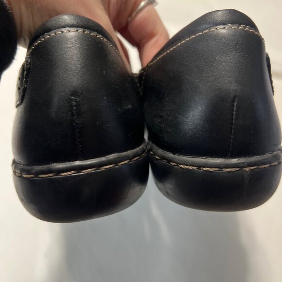 Clarks Black Leather Flats Size 10 - Picture 7 of 9
